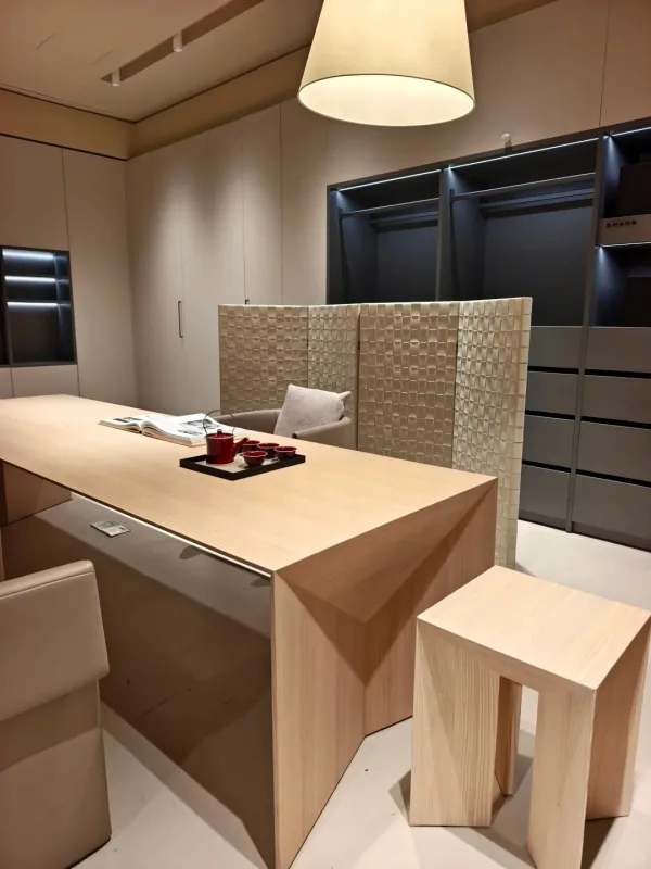 Bàn làm việc giám đốc + trưởng phòng BLVGD04